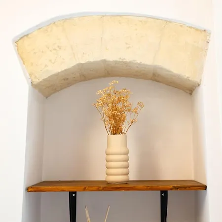 Corte Dama - Live Like A Local In Vecchia * Бари