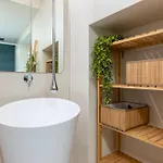 Corte Dama - Live Like A Local In Vecchia باري