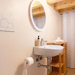 Corte Dama - Live Like A Local In Vecchia * باري