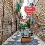 Corte Dama - Live Like A Local In Vecchia شقة باري