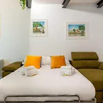 شقة Corte Dama - Live Like A Local In Vecchia باري