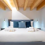 Corte Dama - Live Like A Local In Vecchia شقة *