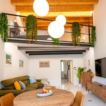 Corte Dama - Live Like A Local In Vecchia アパート