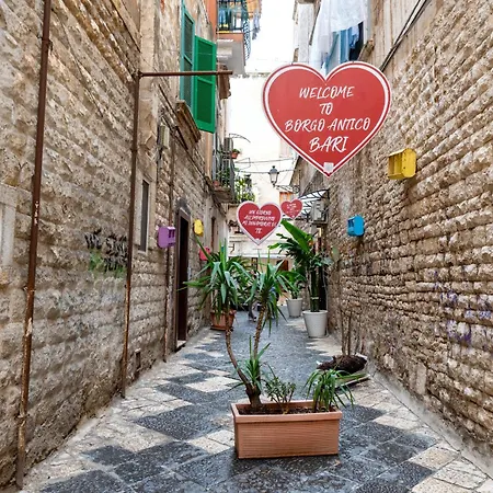 Corte Dama - Live Like A Local In Vecchia アパート バーリ